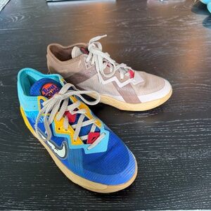 Nike Space Jam x LeBron 18